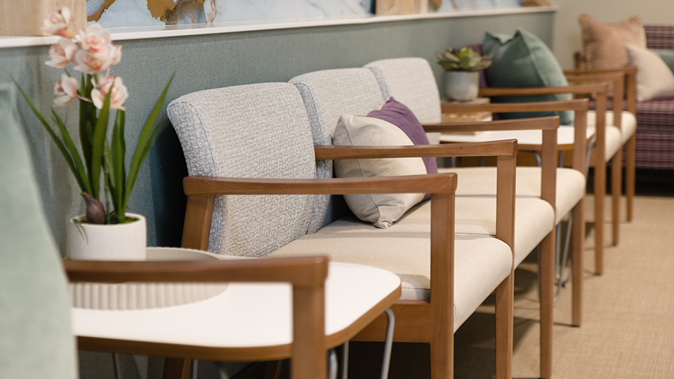 CSWC_Affina_MultipleSeating_OpenArm_Waiting_960x540.png